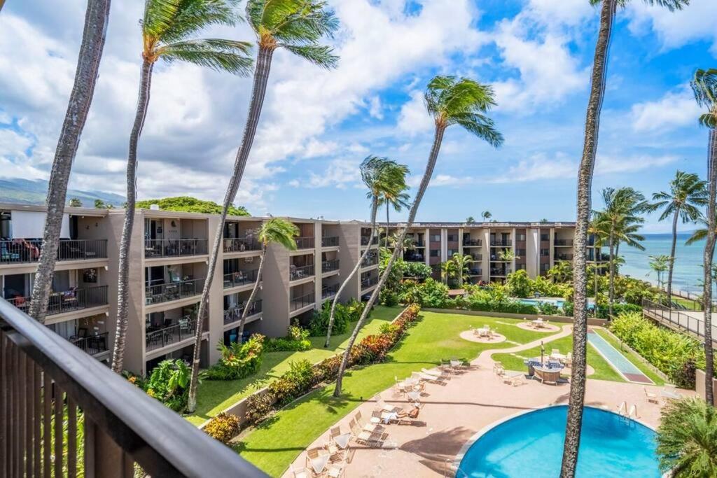 Ferienwohnung Hale Ono Loa 403- Top Floor, Ocean View, & Complete Modern Remodel Kahana Exterior foto